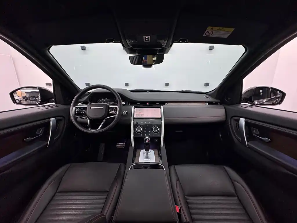 Land Rover Discovery Sport 2023 — фото 8