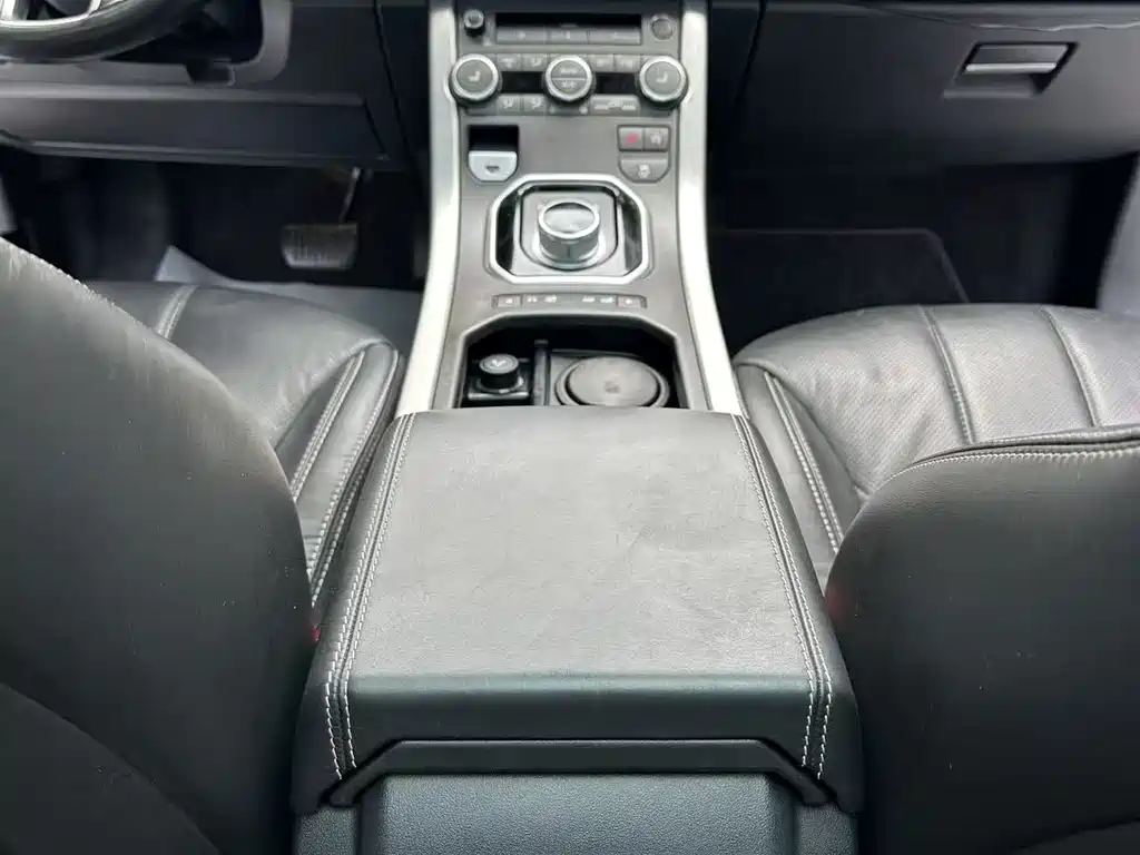 Land Rover Evoque 2016 — фото 13
