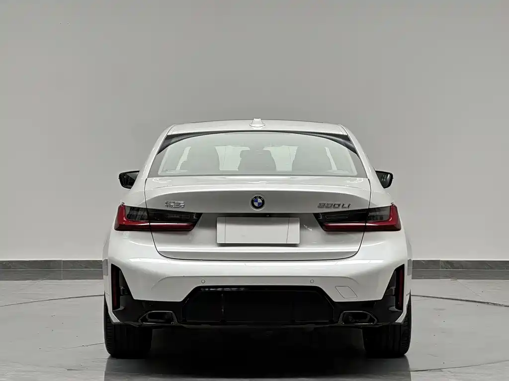 BMW 3 Series 2024