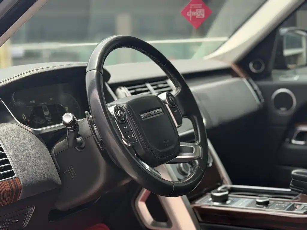 Land Rover Range Rover 2018 — фото 10