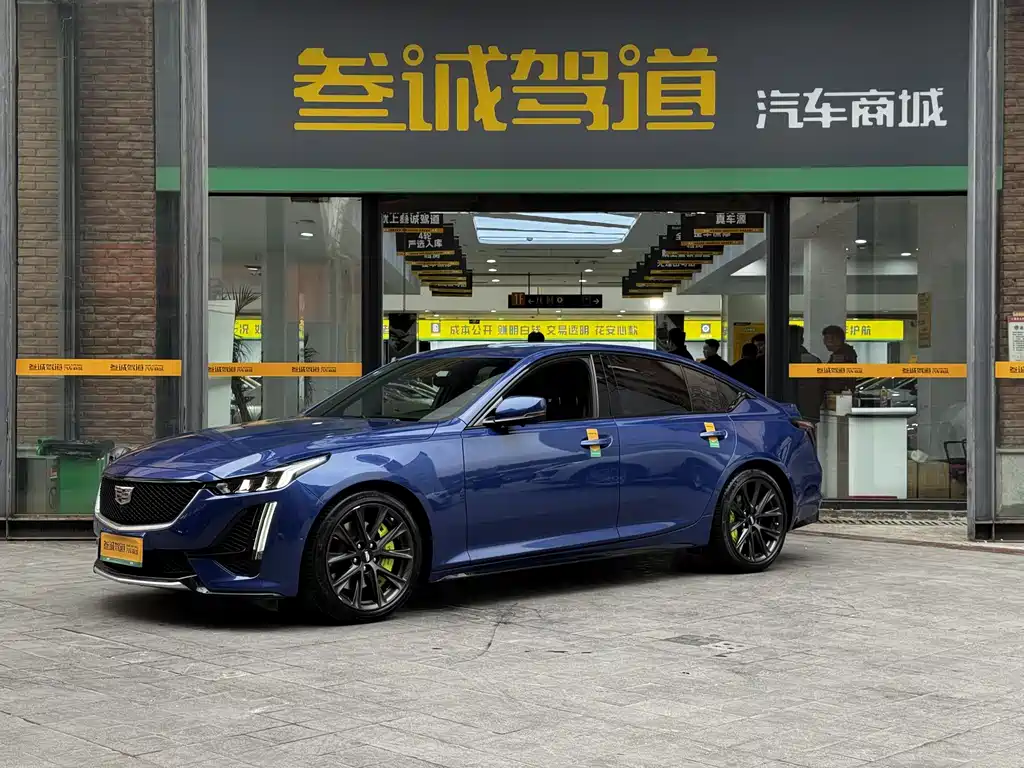 Cadillac CT5 2020 — фото 1
