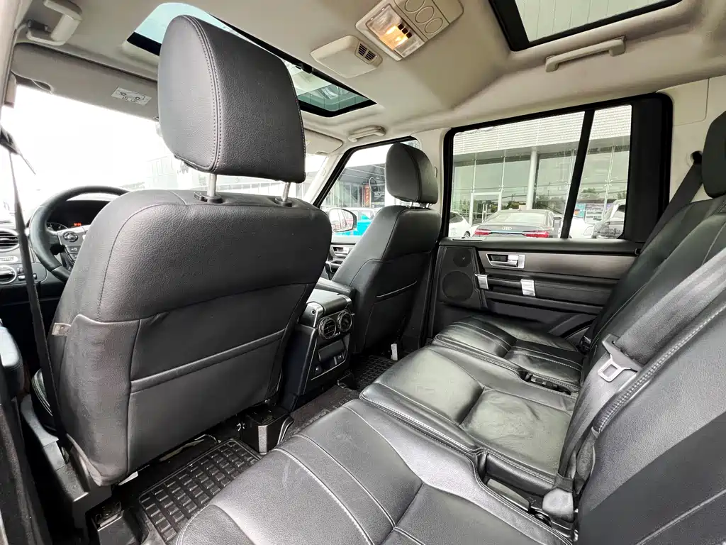 Land Rover Discovery 2014 — фото 6