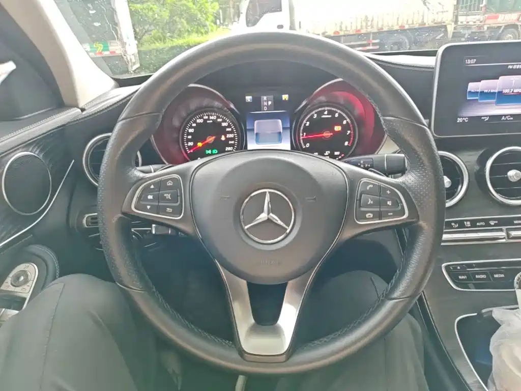 Mercedes-Benz C-Class 2018 — фото 11