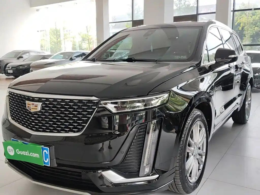 Cadillac XT6 2021 — фото 1
