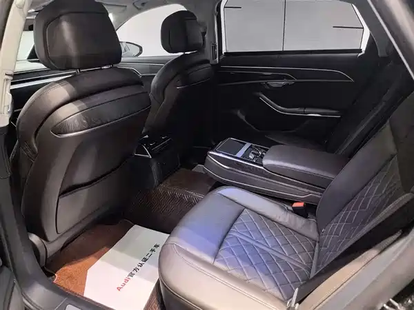 Audi A8 2023