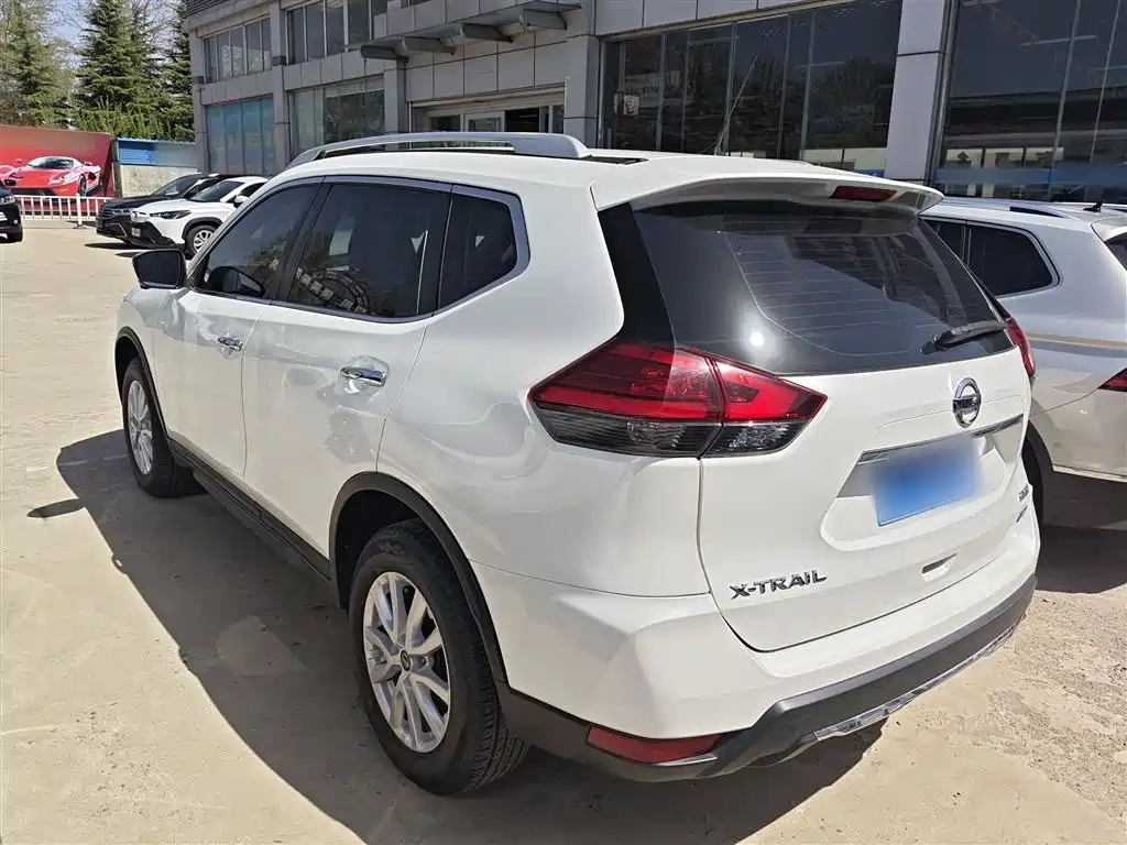 Nissan X-Trail 2017 — фото 23