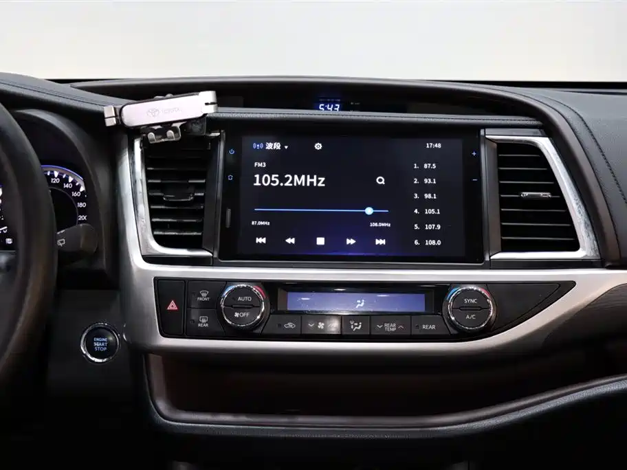 Toyota Highlander 2021 — фото 15