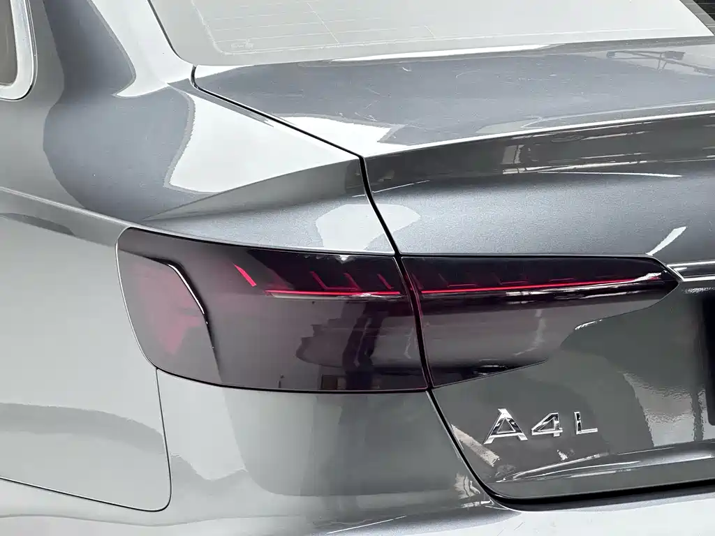 Audi A4L 2021 — фото 21