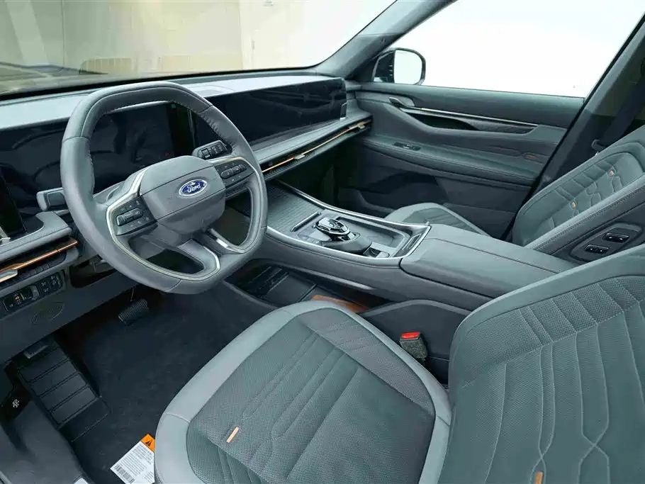 Ford Edge 2023 — фото 9