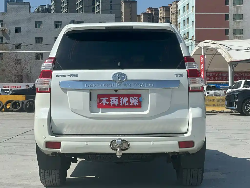 Toyota Prado 2016 — фото 8