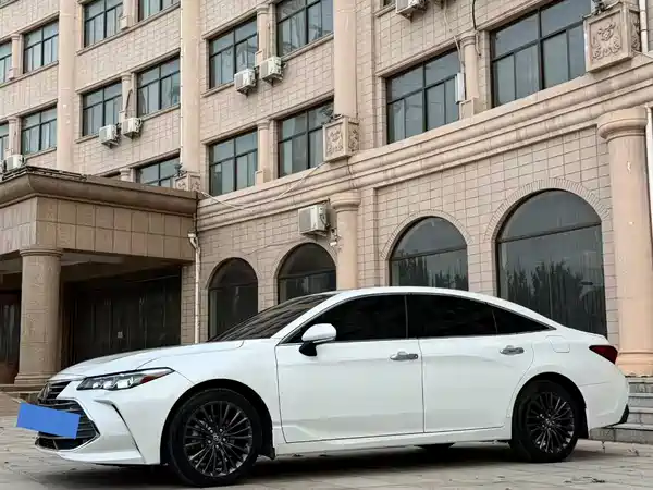 Toyota Avalon 2022