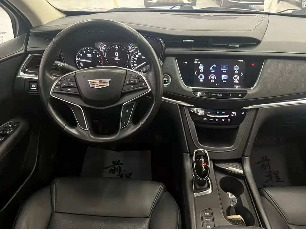Cadillac XT5 2018 — фото 7