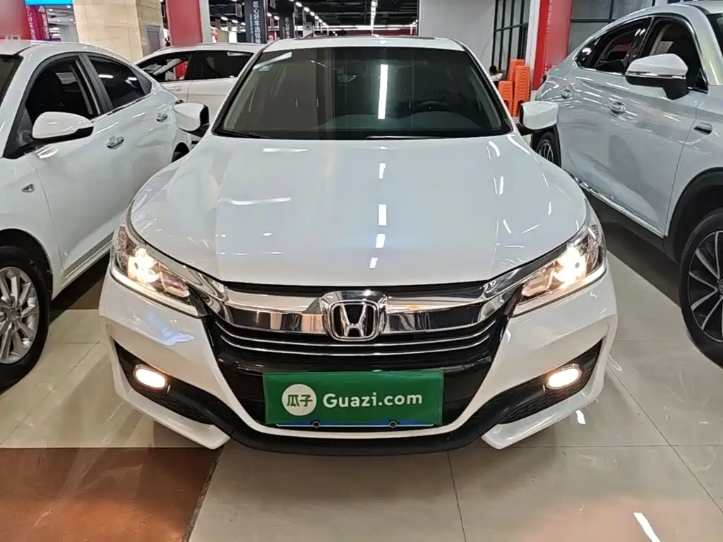 Honda Accord 2018 — фото 3