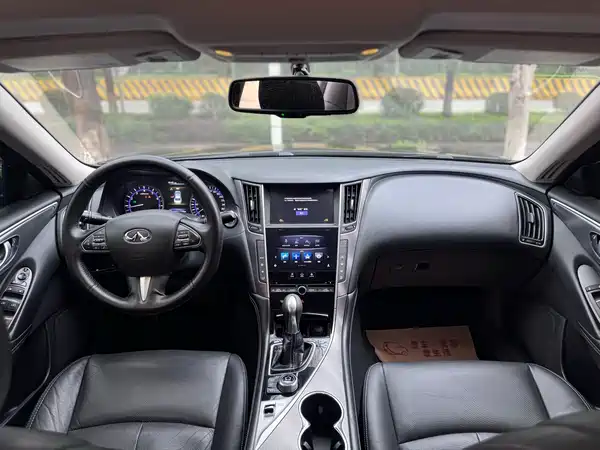 Infiniti Q50L 2016