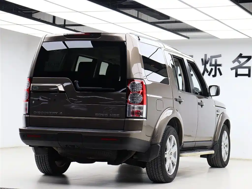 Land Rover Discovery 2011 — фото 27