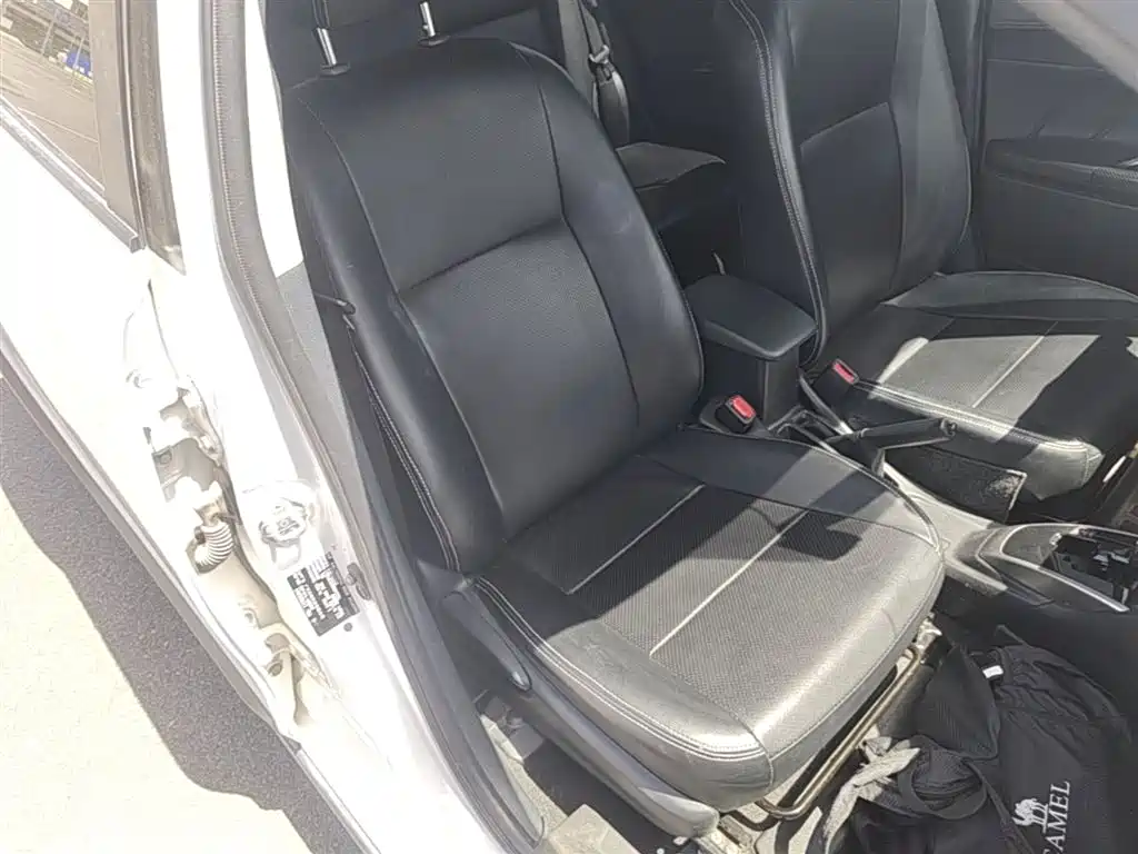 Toyota Yaris L 2021 — фото 23