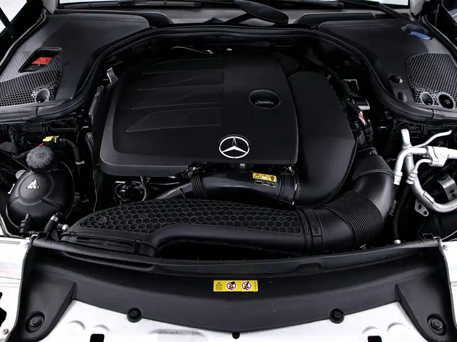Mercedes-Benz E-Class 2022 — фото 17