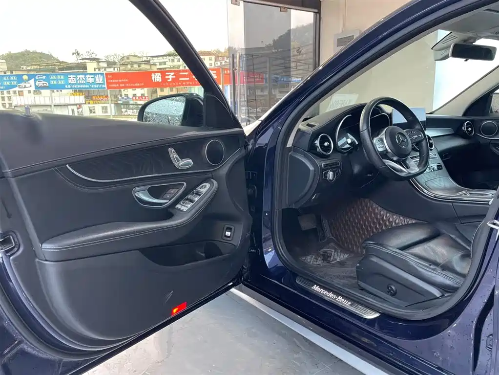 Mercedes-Benz C-Class 2020 — фото 4