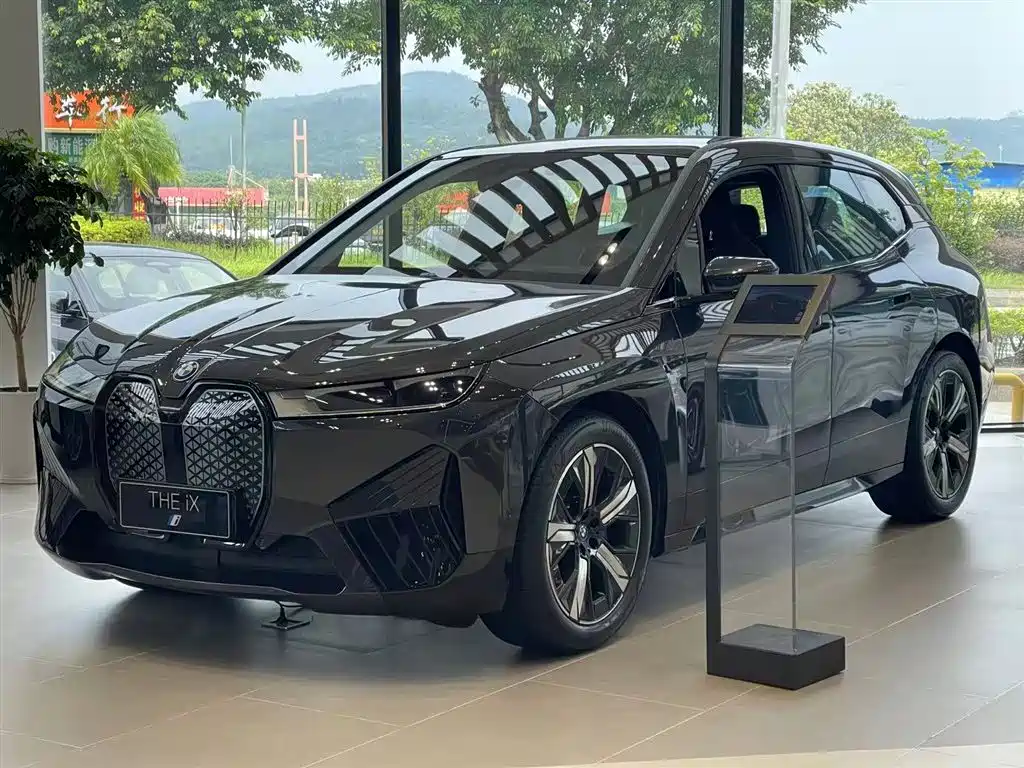 BMW iX 2026