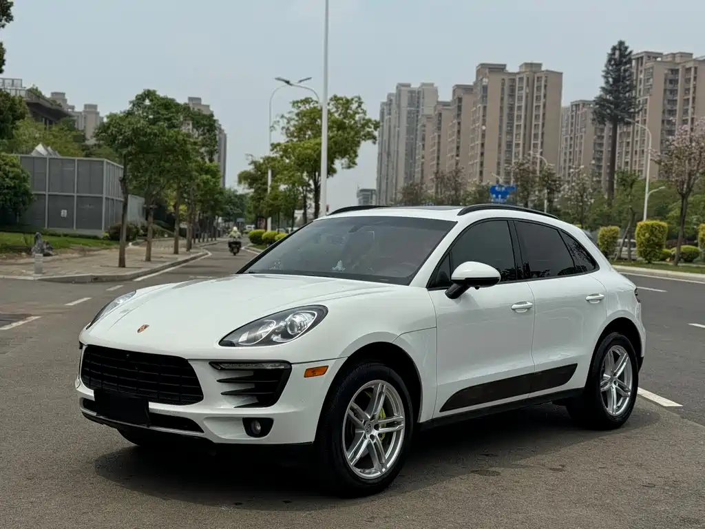 Porsche Macan 2015 — фото 1