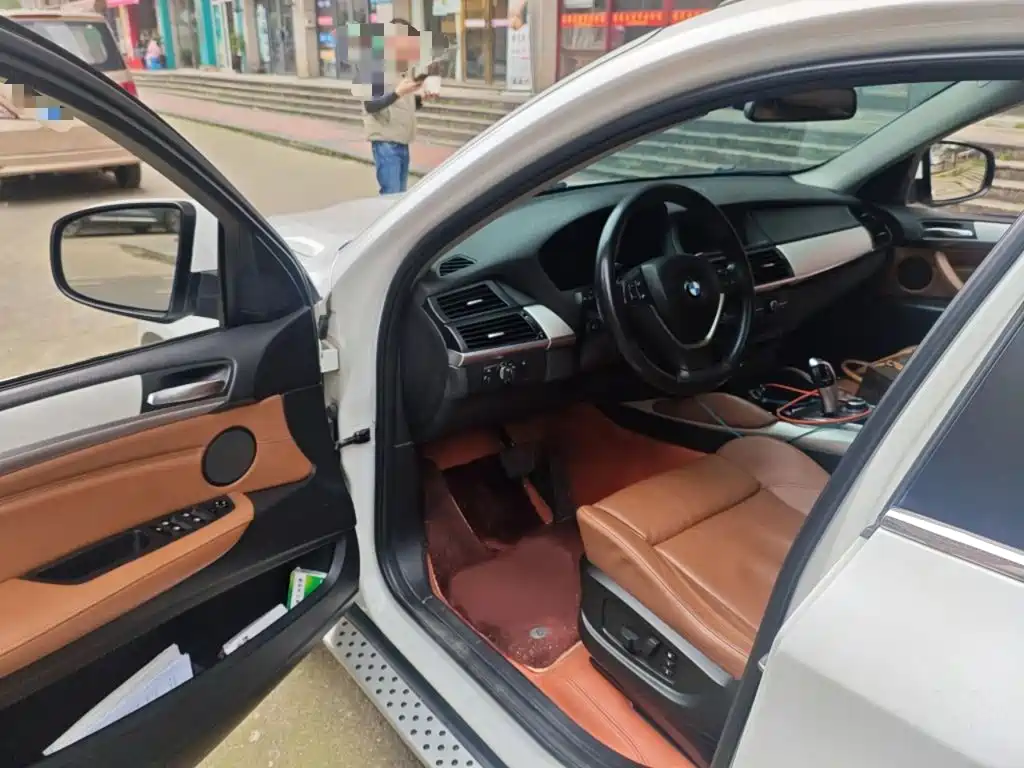 BMW X6 2015 — фото 14