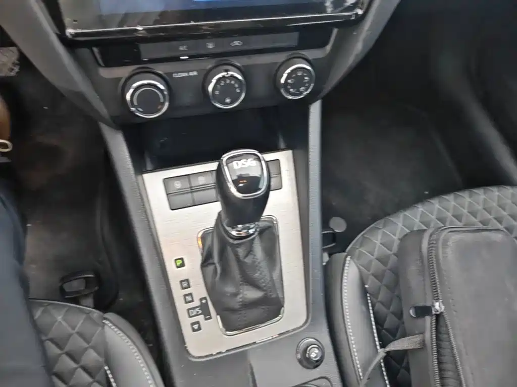 Skoda Octavia 2020 — фото 14