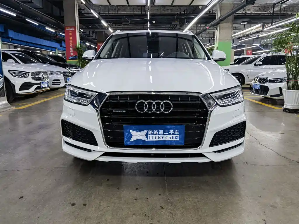 Audi Q3 2018 — фото 2