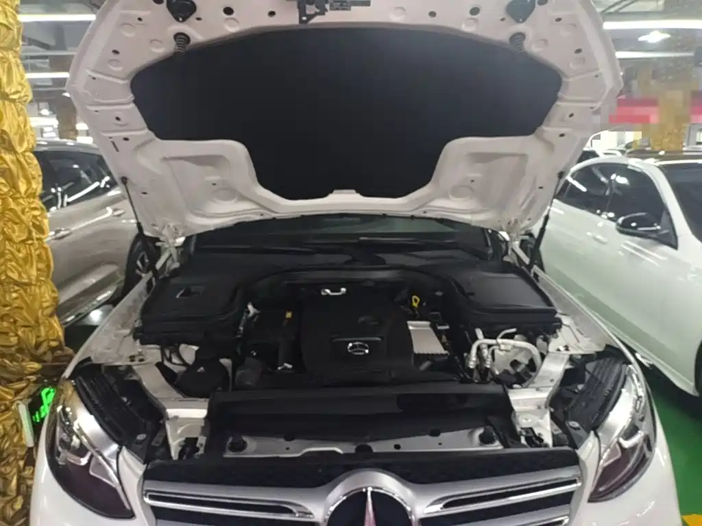 Mercedes-Benz GLC 2018 — фото 20