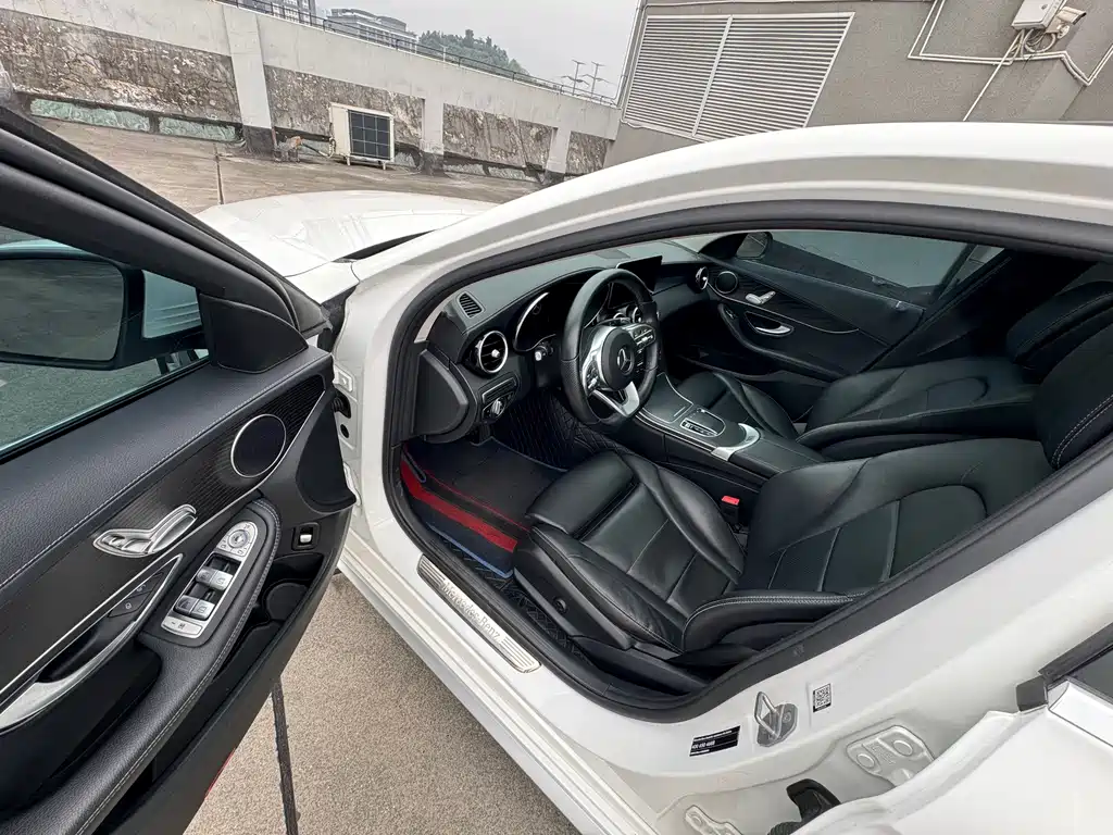 Mercedes-Benz C-Class 2021