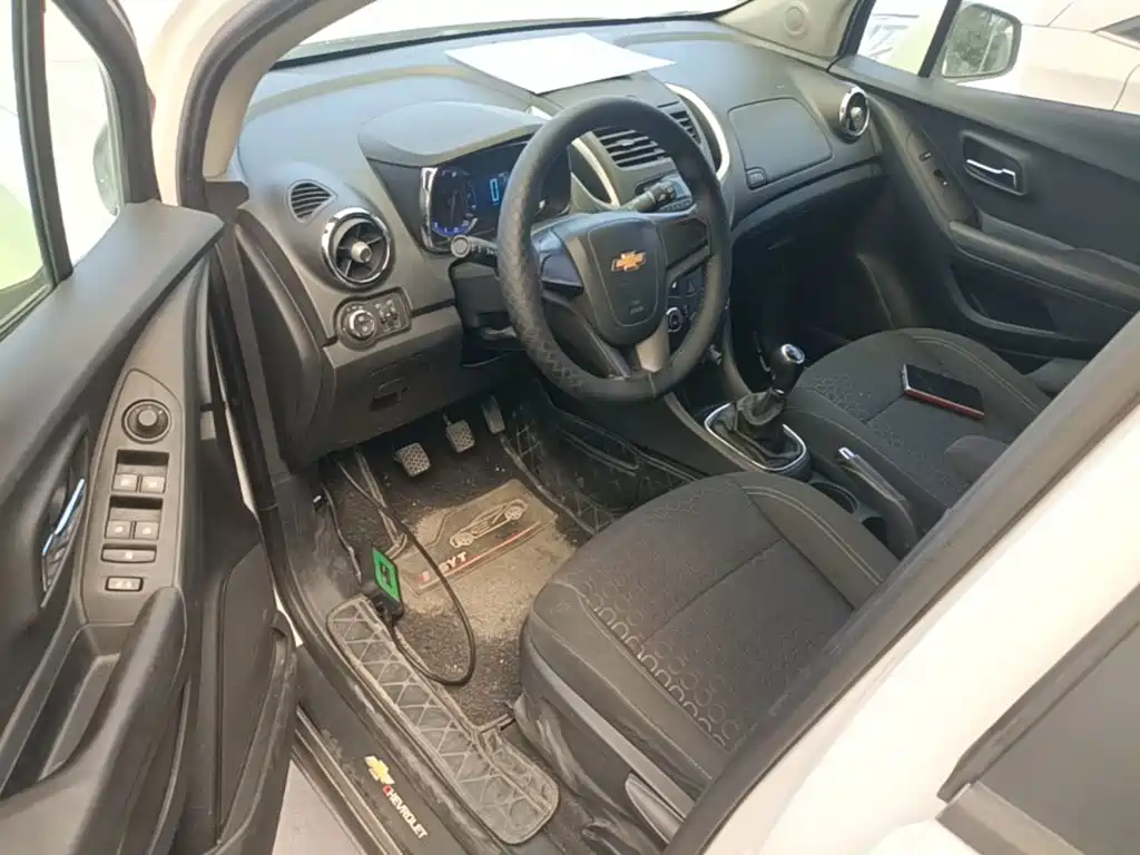 Chevrolet Trax 2015 — фото 16