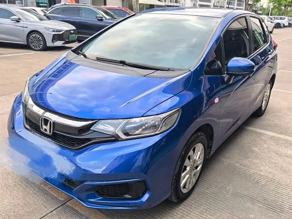 Honda Fit 2018 — фото 2