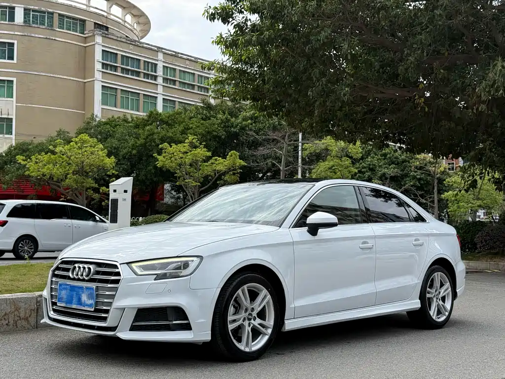 Audi A3 2020 — фото 2