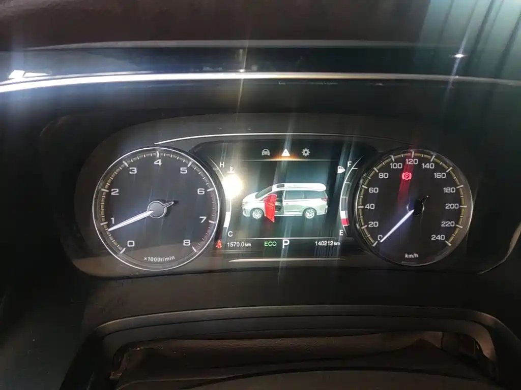 GAC Trumpchi M8 2021 — фото 12