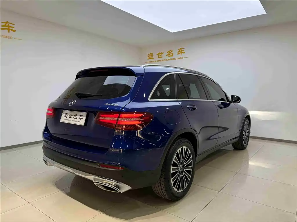 Mercedes-Benz GLC 2018 — фото 18
