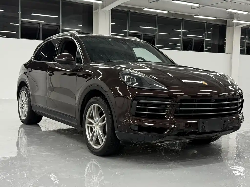 Porsche Cayenne 2019 — фото 3