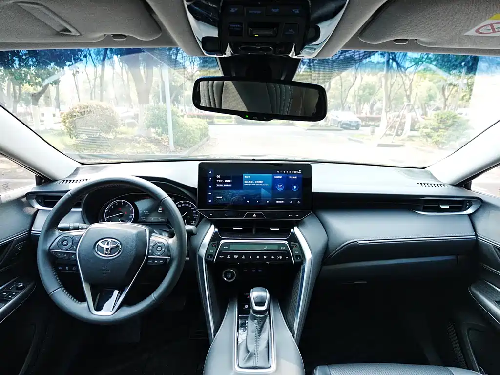 Toyota Harrier 2022 — фото 8