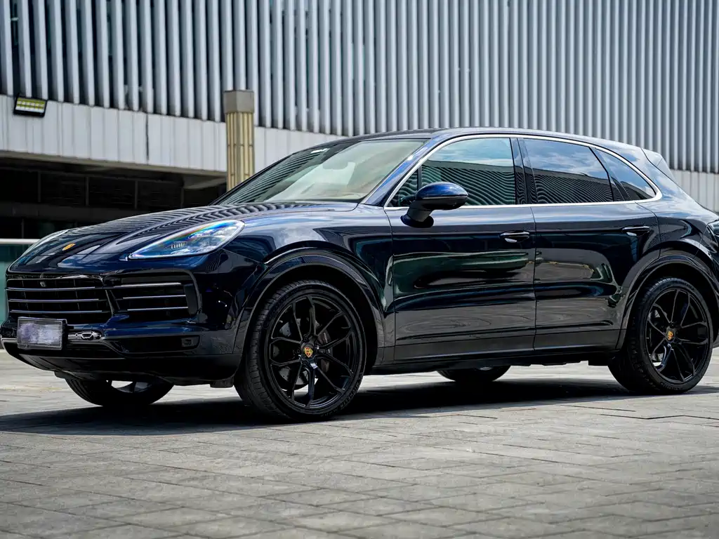 Porsche Cayenne 2021