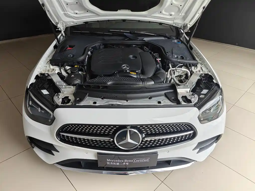 Mercedes-Benz E-Class 2022