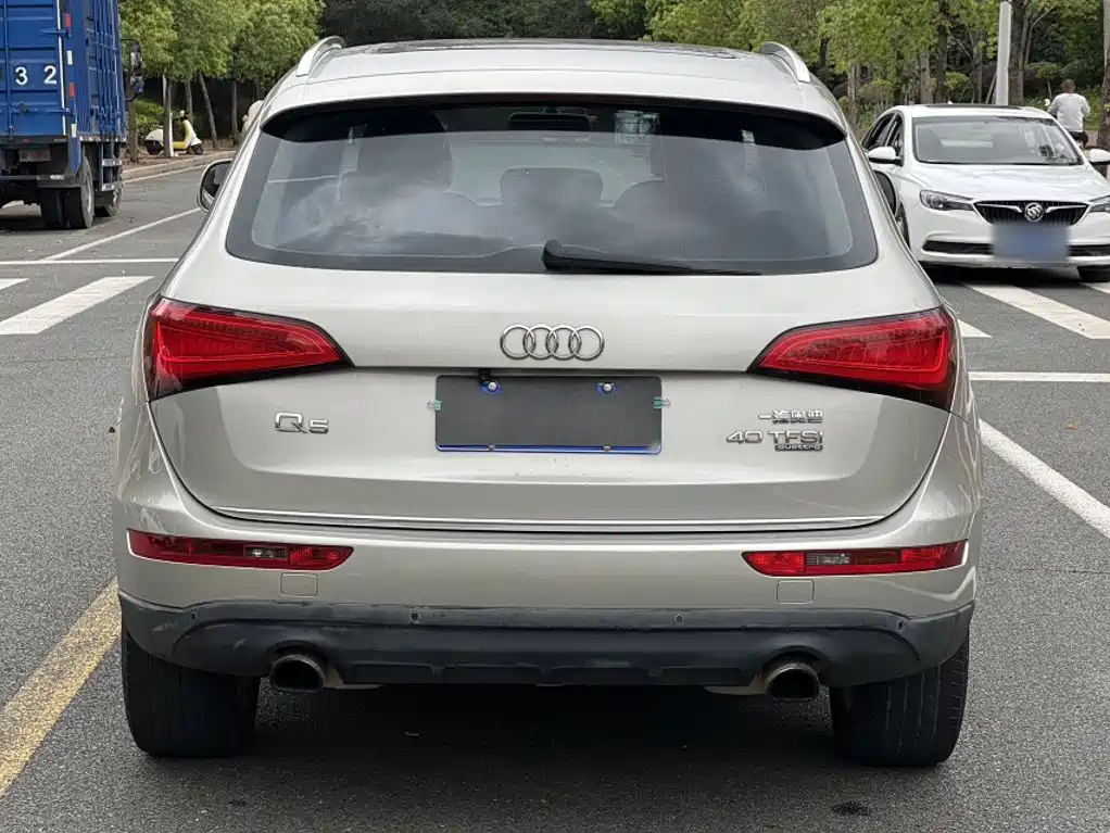Audi Q5 2015 — фото 18