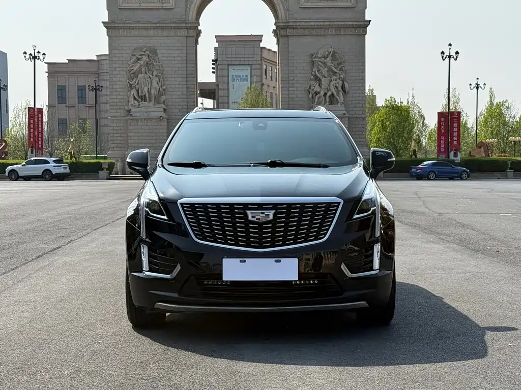 Cadillac XT5 2021 — фото 2