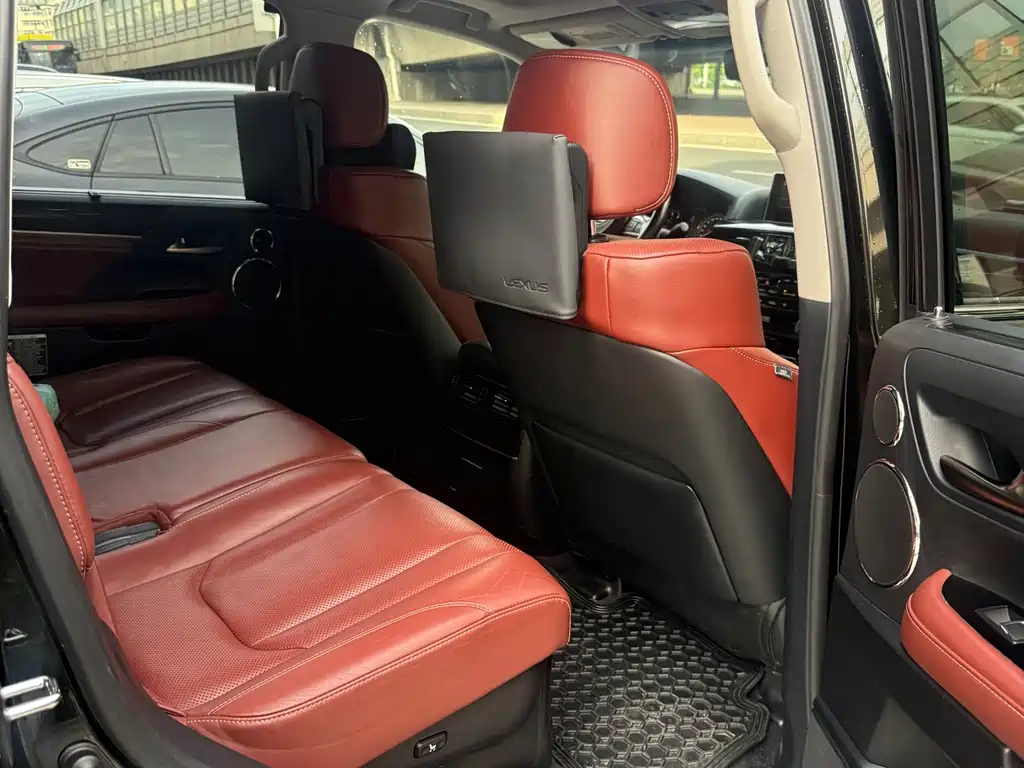 Lexus LX 2019 — фото 13