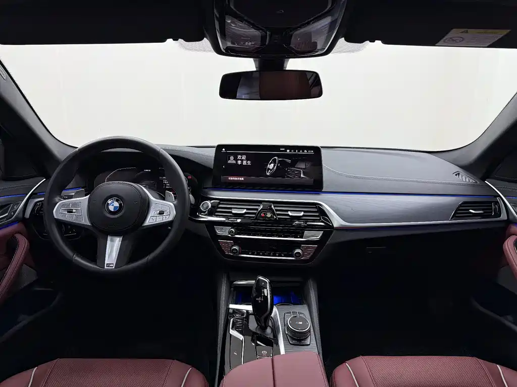 BMW 5 Series 2022 — фото 11