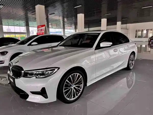 BMW 3 Series 2021