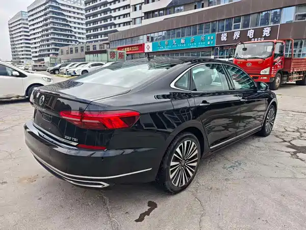 Volkswagen Passat 2021