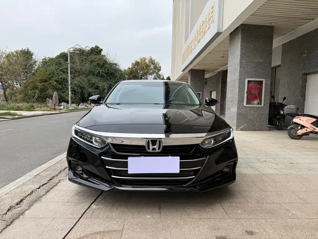 Honda Accord 2022 — фото 2