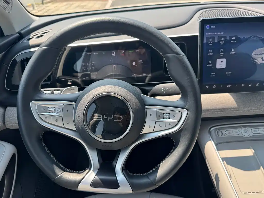BYD Sealion 05 EV 2025 — фото 13
