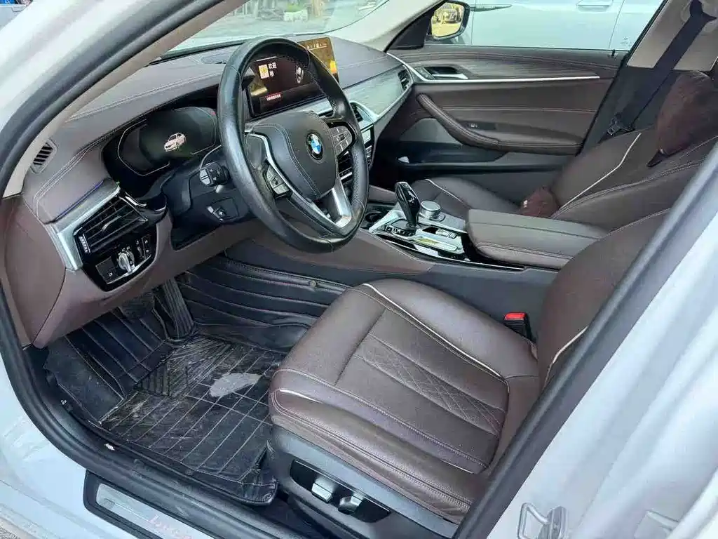 BMW 5 Series 2020