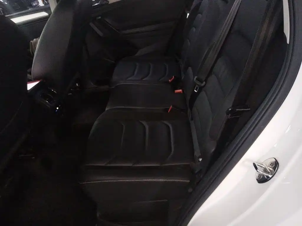 Volkswagen Tiguan L 2018 — фото 14