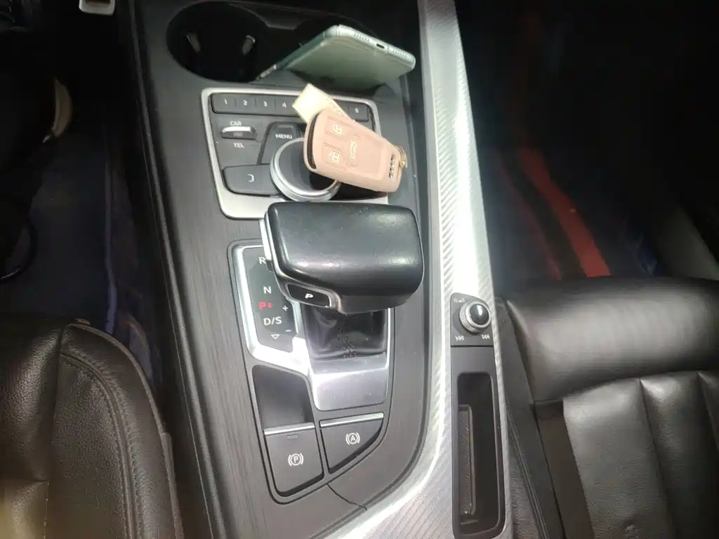 Audi A4L 2017