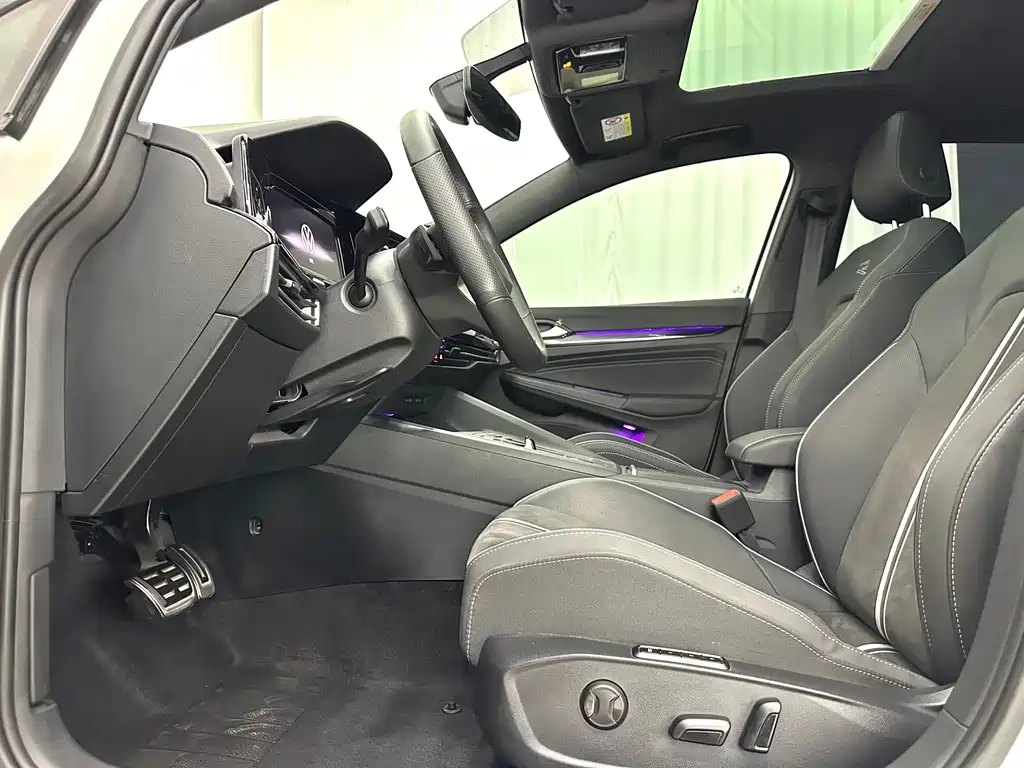 Volkswagen Golf 2023